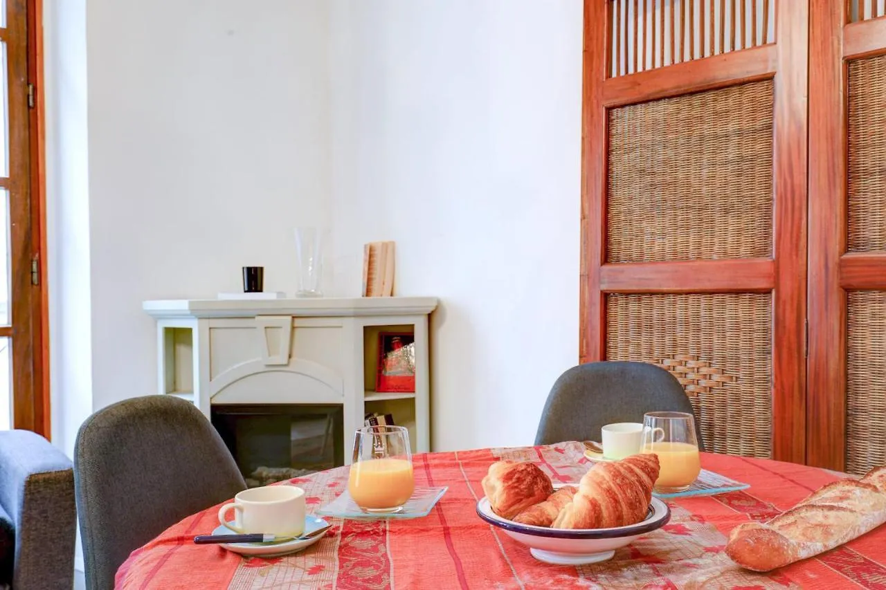 Saint Germain Des Pres City Apartment 파리 0*,  프랑스
