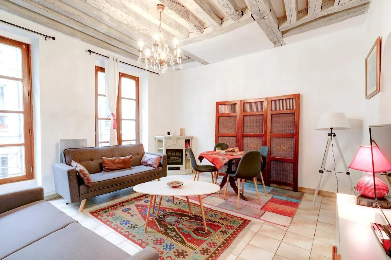 Saint Germain Des Pres City Apartment Paris